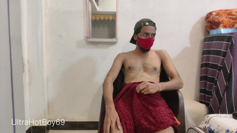 UltraHotBoy69: Ultra Lungi Chlapec solo show