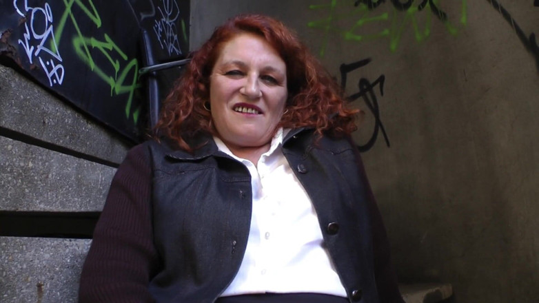 Matureandco: Une femme salope s’exhibe pour exciter son mari voyeur !
