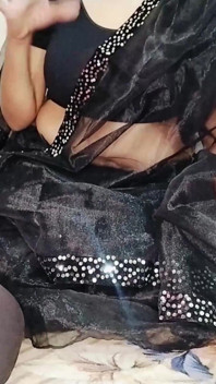 Indisk Bhabhi tog devar tjock kuk och blev knullad i Saree
