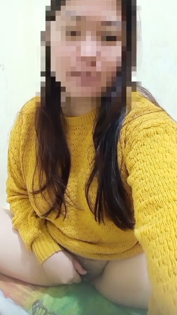 Mispurple: Girl Playing with Her Own Pussy Until It's Over??
