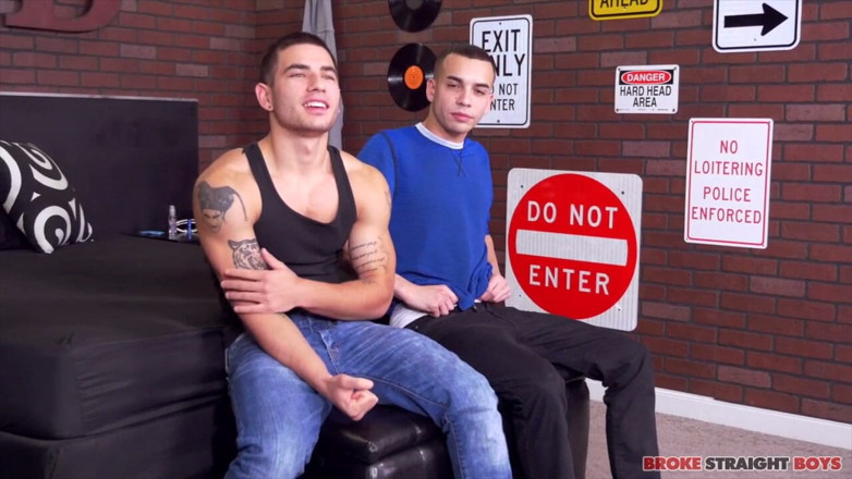 Broke Straight Boys: Vadim black e justin Riggs