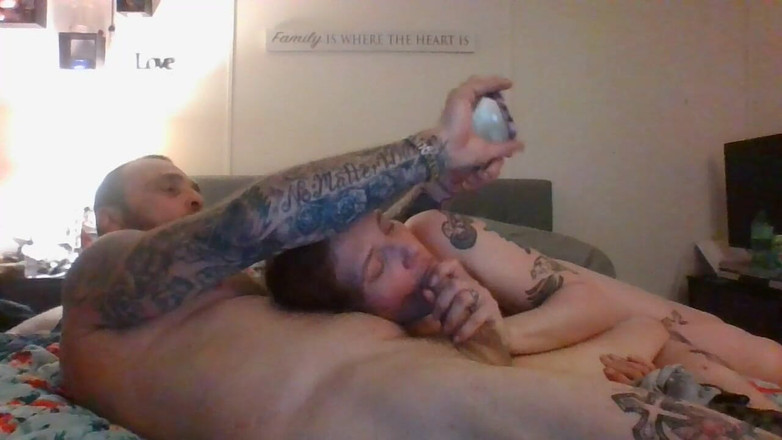 Satin Lady: 사방에서 항상 사정하는 Satin