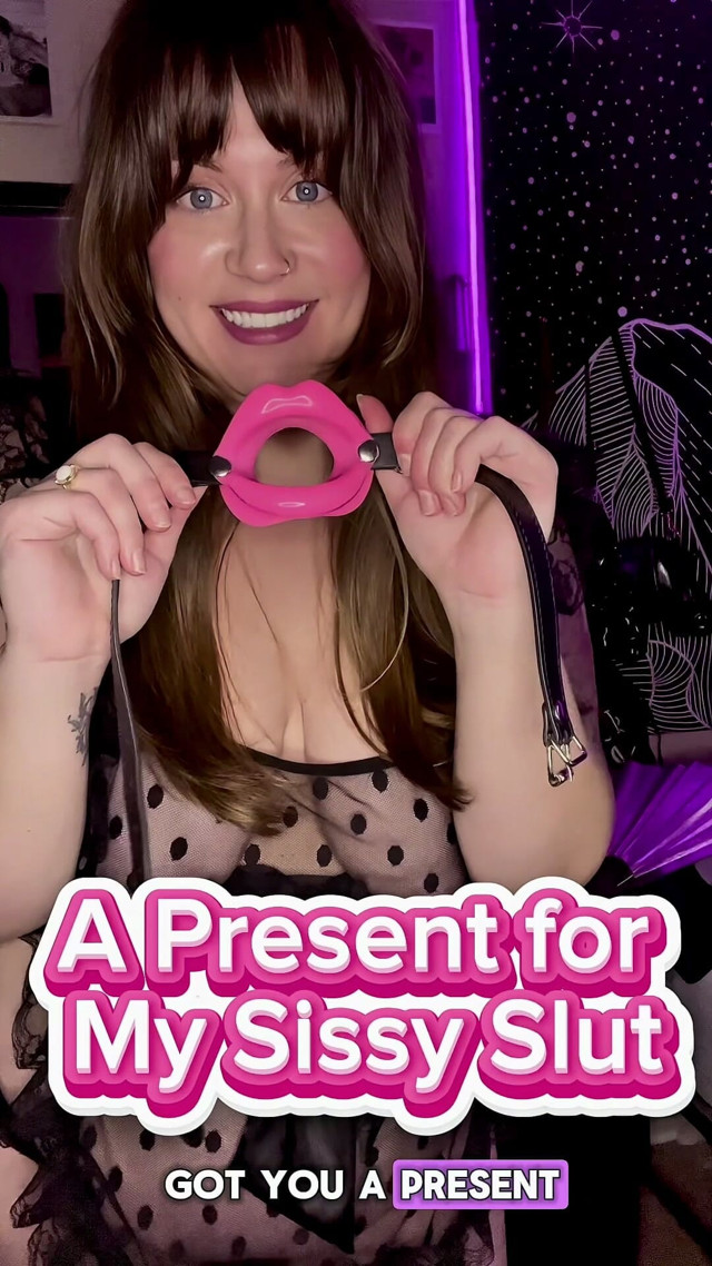 A Present for My Sissy Slut (Miss happy mommy) A Present for My Sissy Slut (Miss happy mommy)