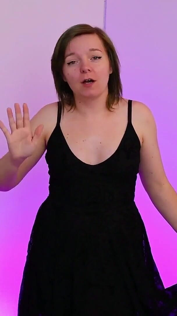 Favorite Dresses (Alexa Crush)