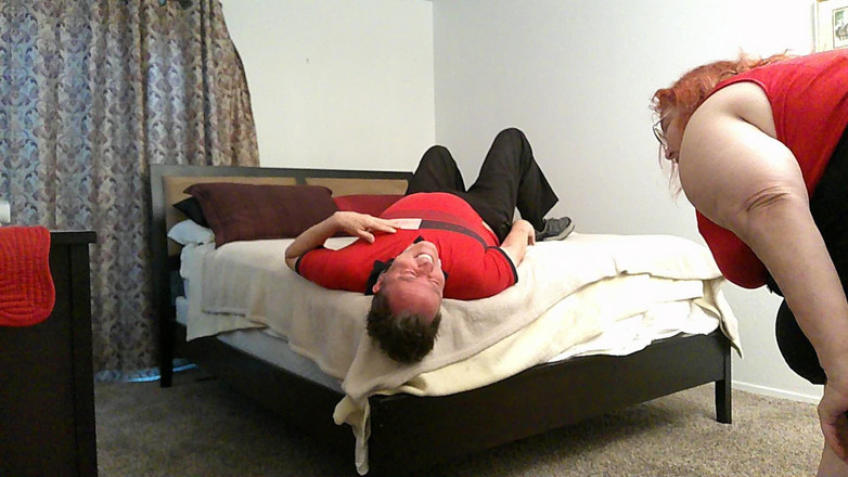 BBW nurse Vicki adventures with friends: Kongkek duduk muka Blooper