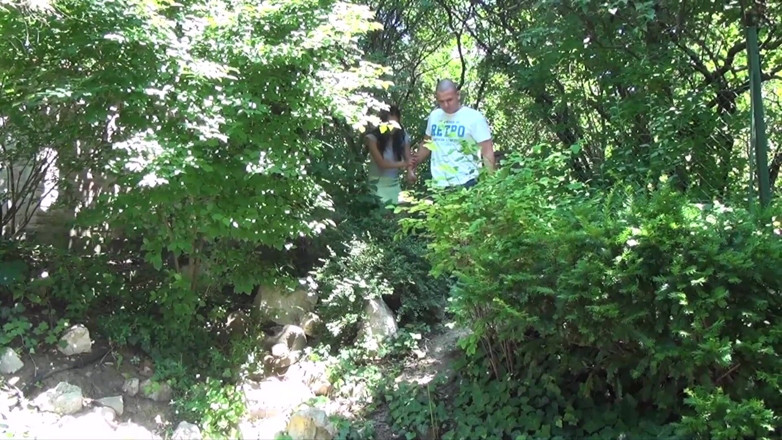 Cum Outdoor: Shameless sex with stepsister in the park