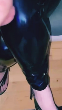 Sexy Amateur Wife Handjob and Beautiful Feet Footfetish