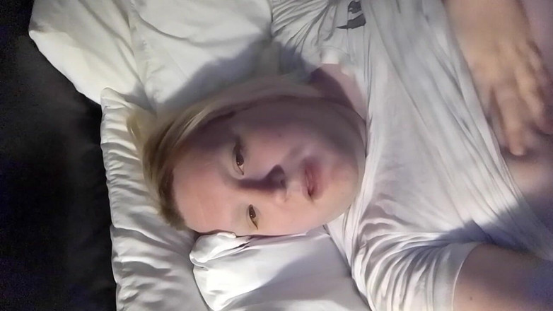 Roxxie rae page: Masturbace v hotelu pozdě v noci