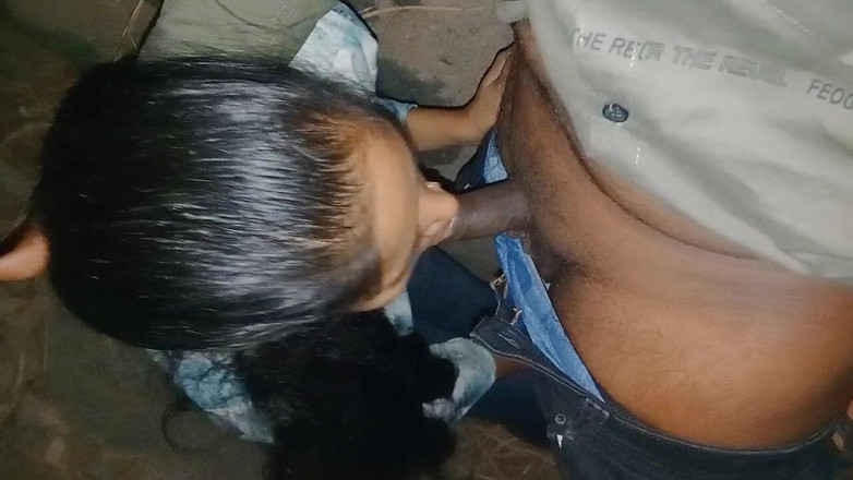 NikiRathod: Pompino Notturno Nella Foresta Profonda Dove Viene Nessuno