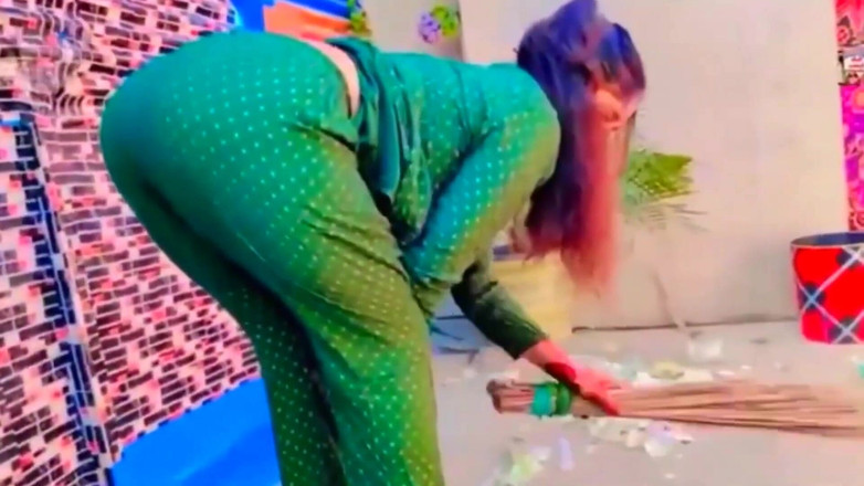 Muskan Rani: Sara Khan新视频