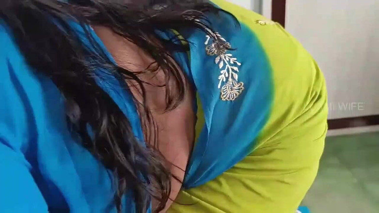 Luxmi Wife: Masaj kızı müşteriyi sikiyor - 2
