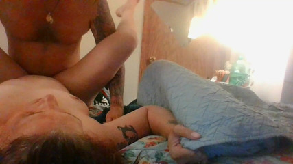 Satin Lady: Jrock берет это в атласный леди Старый колледж