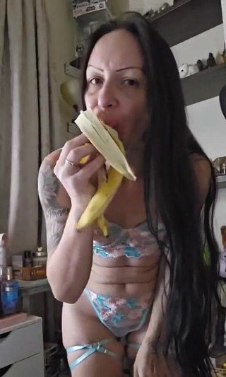 Raven Willow: 你准备好屈服于你最深切的渴望吗？