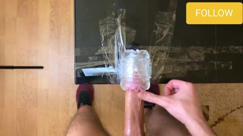 Bigbadfriendlyguy: Orgasmus s třesoucíma se nohama - sténání při stříkání v Fleshlight