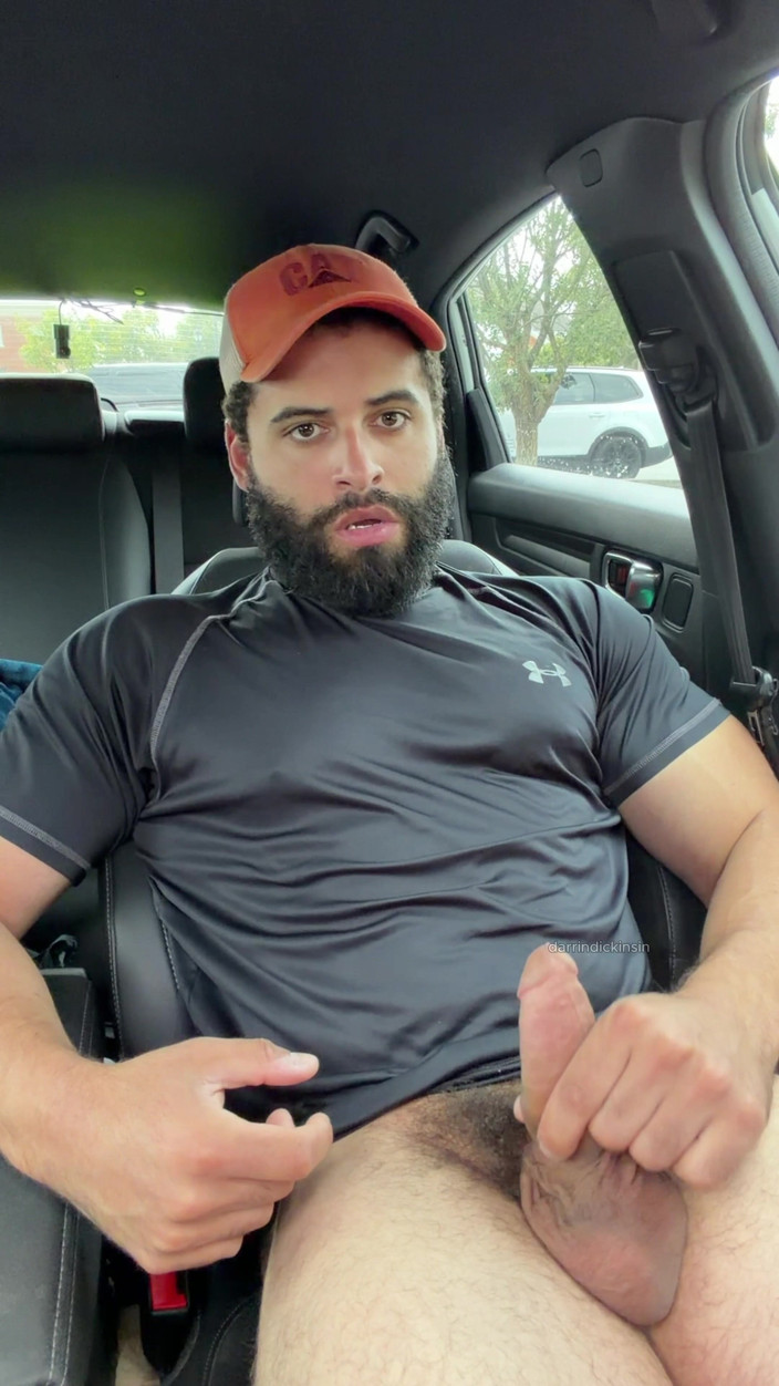 mascbeef95: Muscle Cub in the Car