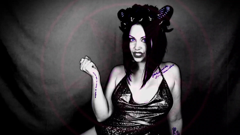 Goddess Misha Goldy: Poțiunea demon te va pedepsi pentru poftă și te va face...