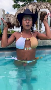 You Want to See Me Masturbate in the Pool?