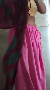 Desi fru ki chudai batroom mig doggy style