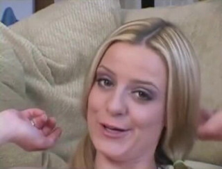 Solo Austria: Susan`s face fetish teasing