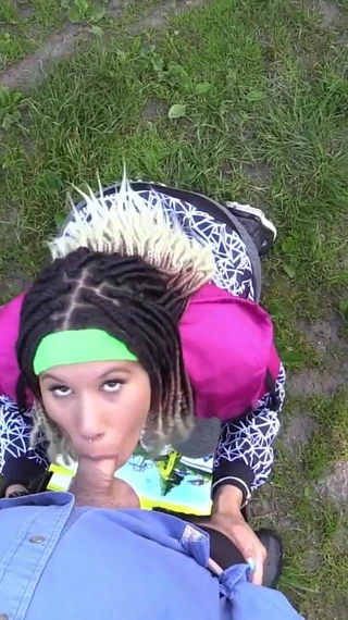 Private Porn Girls: Young jogger Carmela 20 needs cum in the woods