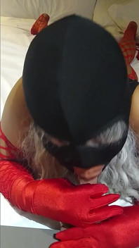 자지를 빨고 싶어하는 발정난 마누라!