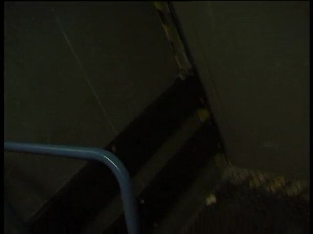 POV Orgasms: Adorável morena fodida e gozada nos peitos no elevador