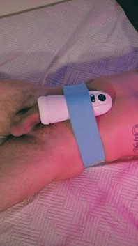 Grote lul papa Camilo Brown heet handsfree klaarkomen in automatisch speeltje
