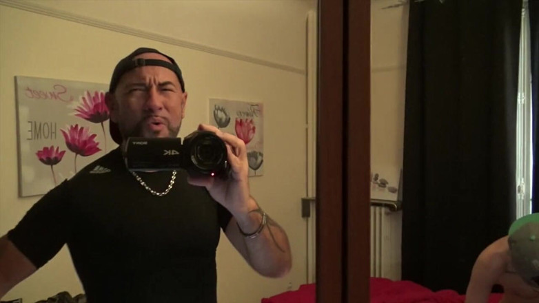 Ass Twink destroyed by older: Sexy Kevin Davi folosită dur de geamănul Alexis Tivoli