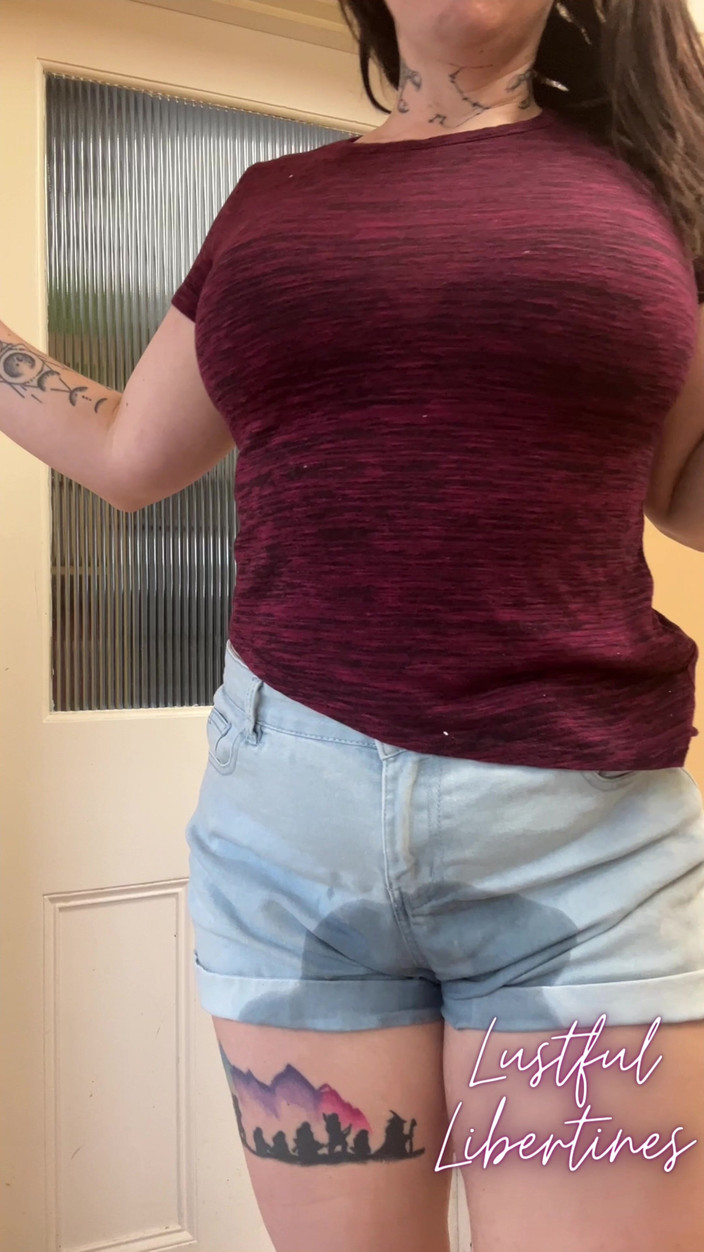 Lustful Libertines: Rinchiuso E Disperato Di Fare Pipì - Bagna I Pantaloncini