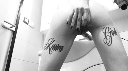 InkedKawaGirl: タイトなろくでなしのバイブレーター