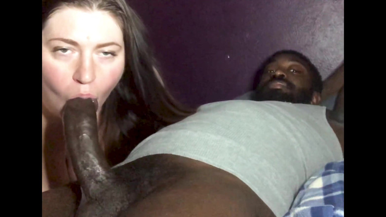 TrotzillaTheGod: Samantha succulente taille une truie à grosse noire dans sa chambre