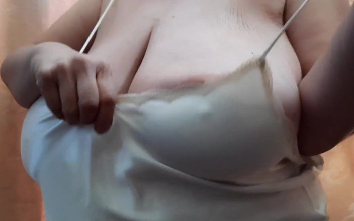 Huge Boobs Wife: Mt Saggy Tits