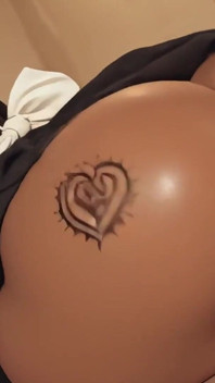 Empregada Cavalgando Pau! Gemendo Sexo Animado