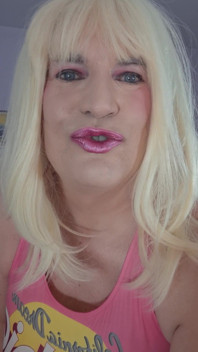 Would U Like to Taste My Lips?