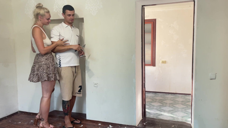 HotPrincessUA: Esposa seduz enquanto seu marido está em casa plug anal,...
