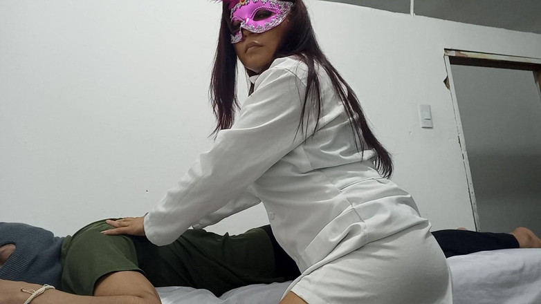 NEGRITA SEXY: Anální kolík zapadá téměř dokonale do mé tmavé díry Jsem...