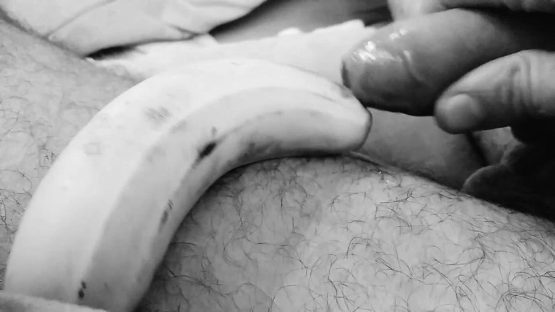 Elvissc: Only Vintageplaying with This Cock and a Banana Caressing My...