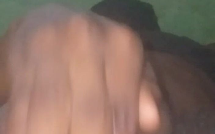 Badman4606: Gekke geile Nigeria-man houdt ervan om zijn grote zwarte lul...