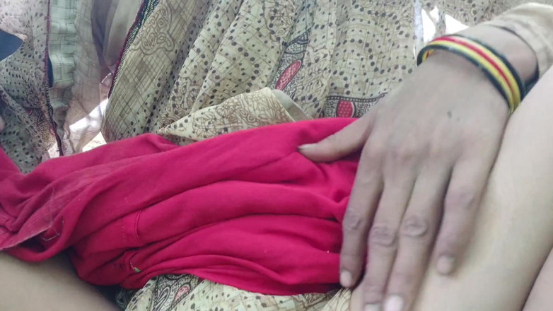 seema: OutDoor Bhabhi wychodzą