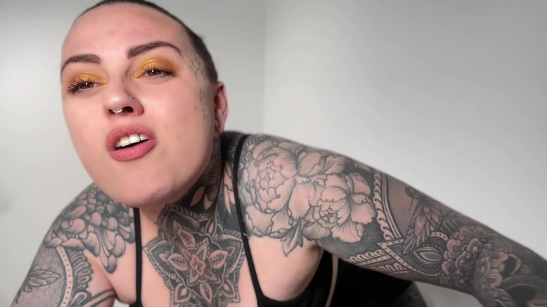 Miss Valentina: Babysitters Farting Humiliation