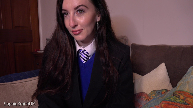SophiaSmithUK: Chica universitaria se burla de ti