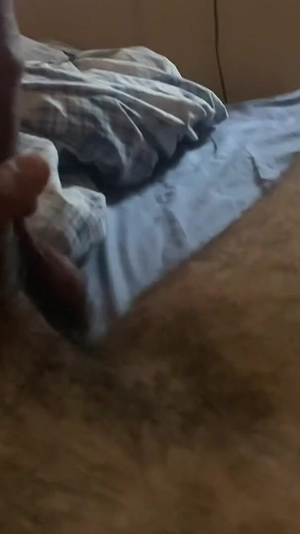 Bed Wanking (Straight curious)