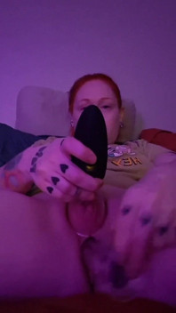 Tight MILF Pumpum