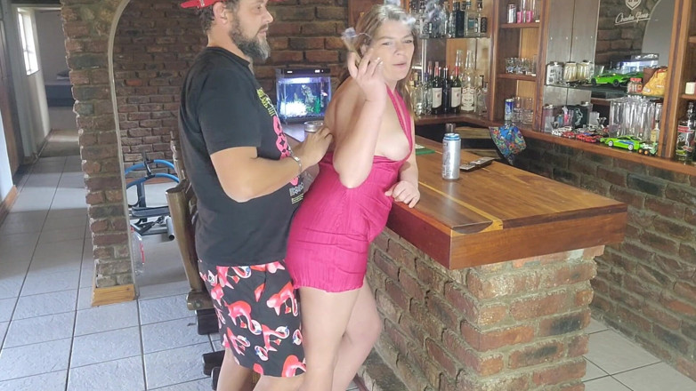 Sparowdox: Esposa del vecino es una verdadera infiel