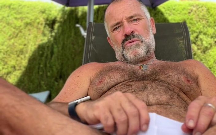 Daddybearvlc: 내 백마 속옷에 빨리 딥. 투명하게 가는 법을 사랑해!!