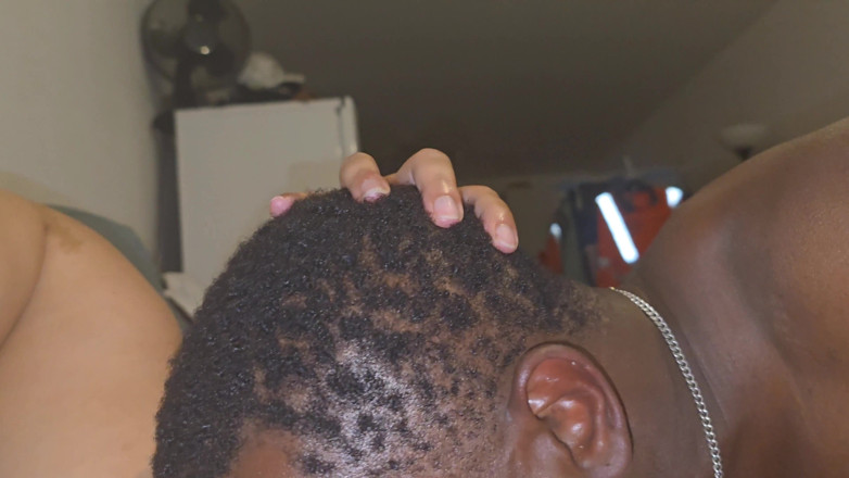 Real homemade BBW BBC porn: Awek montel besar dalam foreplay oral yang menakjubkan