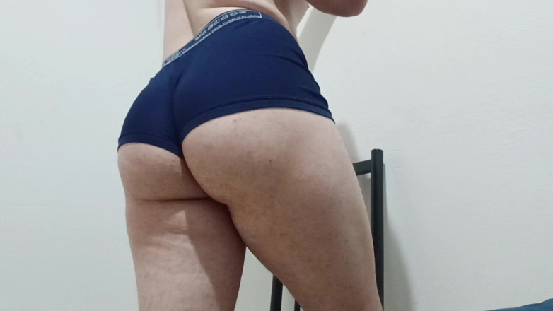 amateurbrazilian: 継父の下着を取ってビデオを撮った
