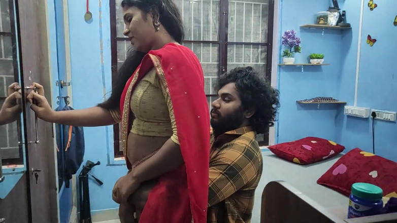 Vaigavarun45: Romansa dan seks hot gadis hot mallu dengan kain sosis...