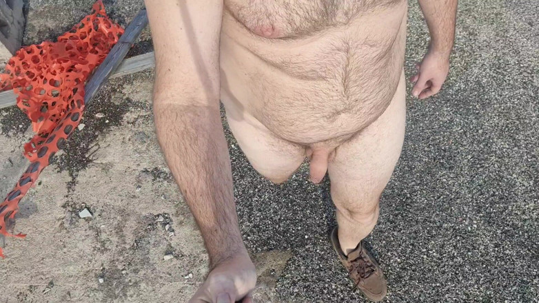 Mirko2589: Tutto Nudo a Camminare