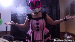 Renee Sakuya: Sorpresa a fare qualcosa di male ad Halloween cerca di...